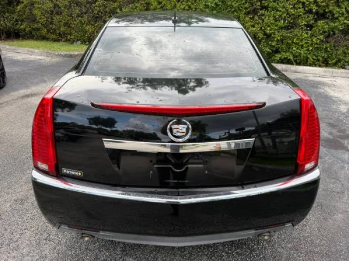2008 Cadillac - 9,500 $