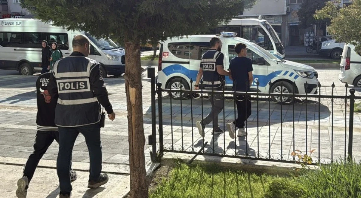 14 Yaşındaki Kıza Tecavüz Ettiler