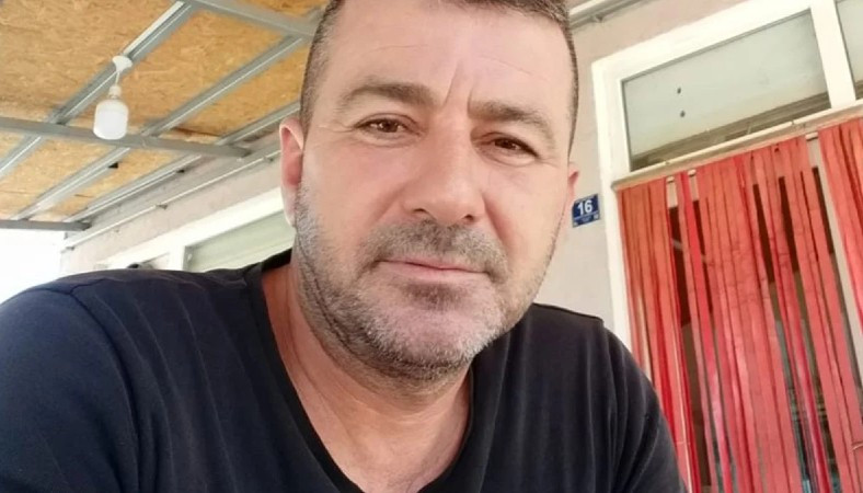 15 Yaşındaki Çocuk Tarafından 21 Defa Bıçaklanarak Öldürüldü