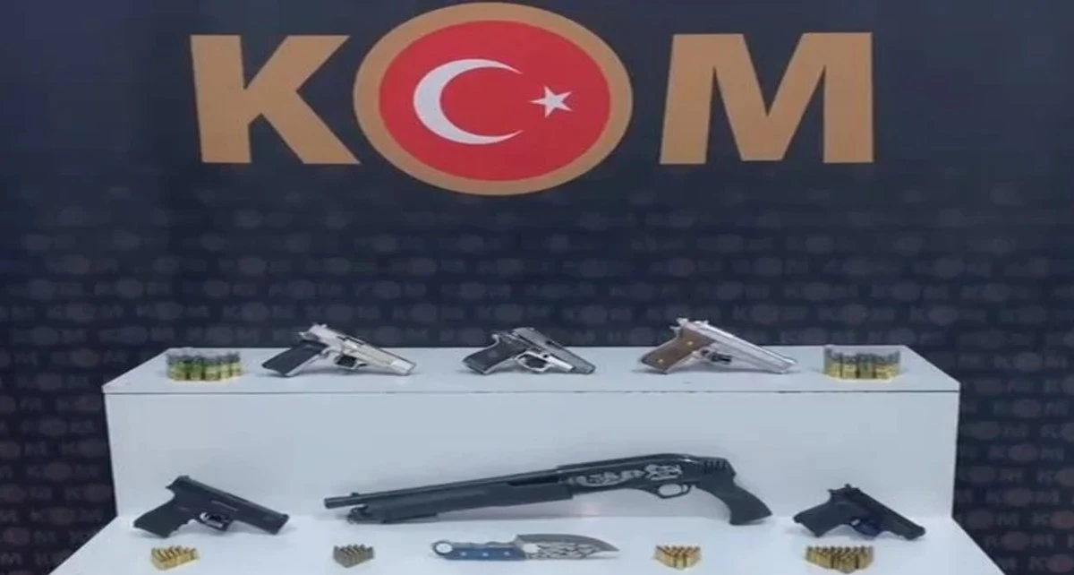 1'i Polis 7 Kişi Tutuklandı