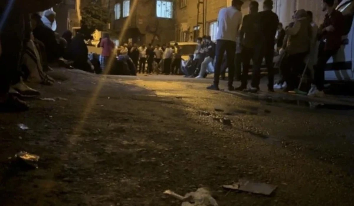 Alkoll&uuml; Oğlunu Bı&ccedil;aklayarak &Ouml;ld&uuml;rd&uuml;