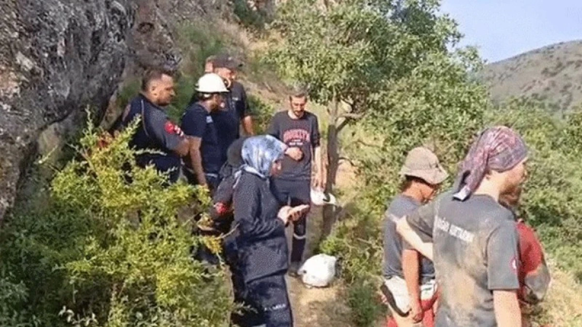 Altınları Almaya Giren Adamın Cesedini &Ccedil;ıkartamıyorlar