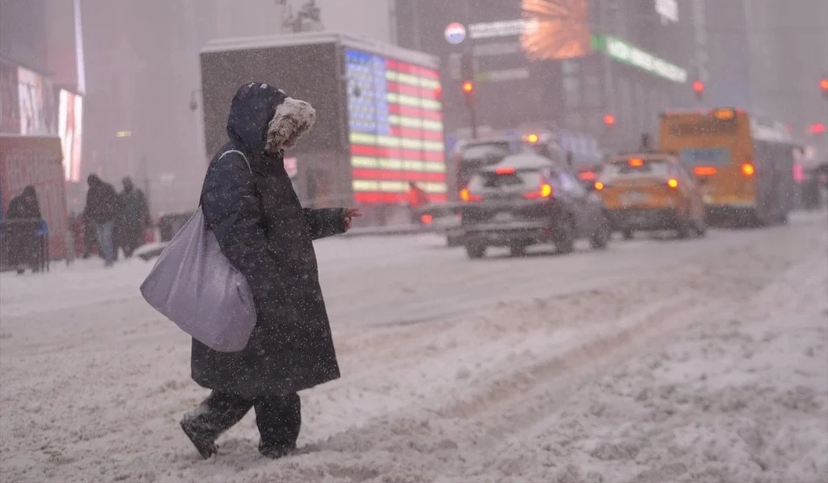 Amerika'yi Kar Fırtınası Vurdu, Onlarca İnsan Donarak &Ouml;ld&uuml;
