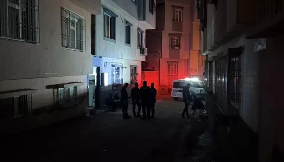 Annesi Kızının Cesedini Buldu