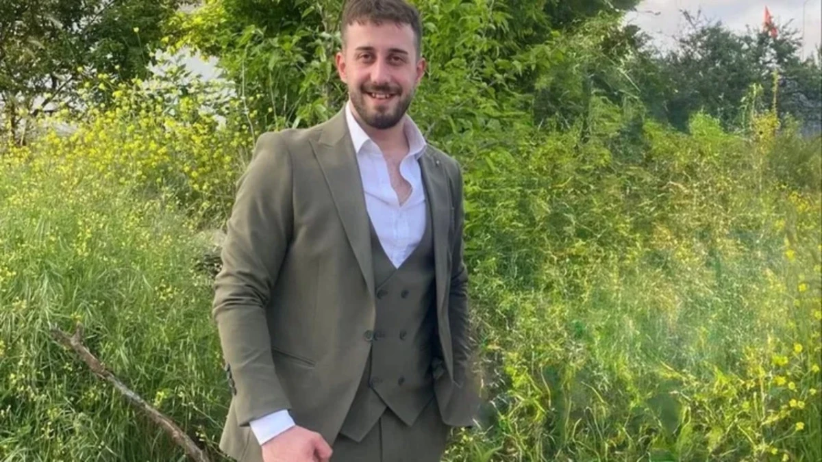 Arkadaşını Sırtından Vurdu!