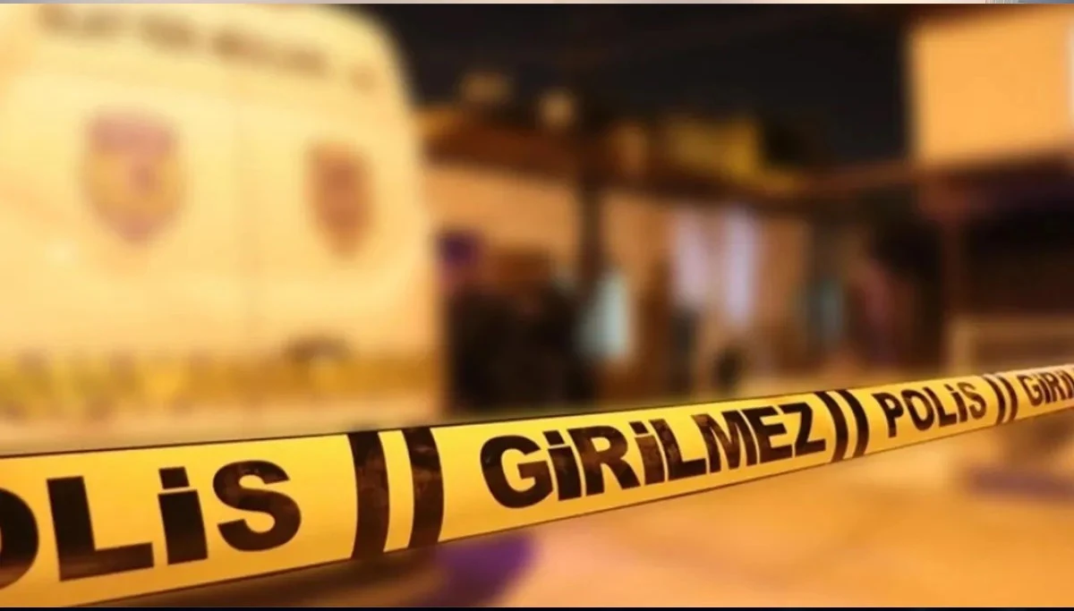 Babasını bıçaklayıp Barakayı Yaktı