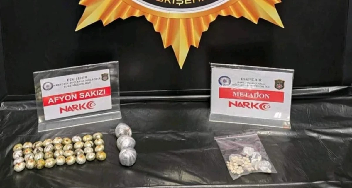 Bağırsaklarında Uyuşturucu &Ccedil;ıktı