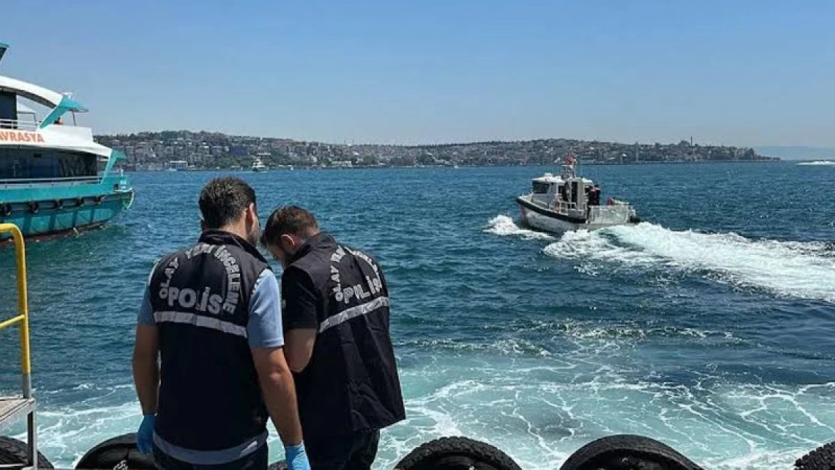 Beşiktaş A&ccedil;ıklarında Denizden Kadın Cesedi &Ccedil;ıkarıldı