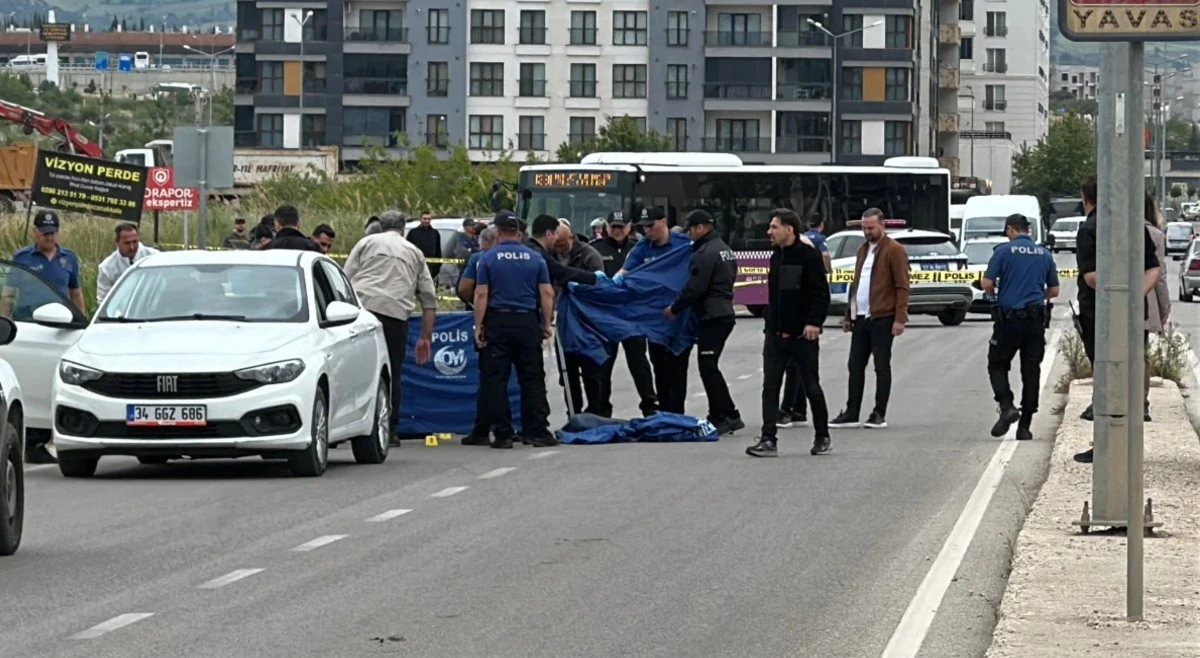 Boşanmak İsteyen Eşini Öldürdü