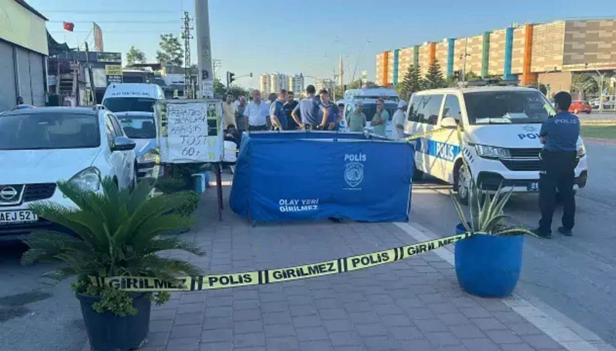 Boşanmasına Neden Olan Kadını Vurup İntihar Etti