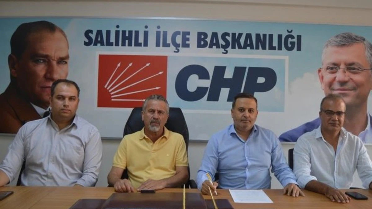 CHP'de İftifalar Devam Ediyor