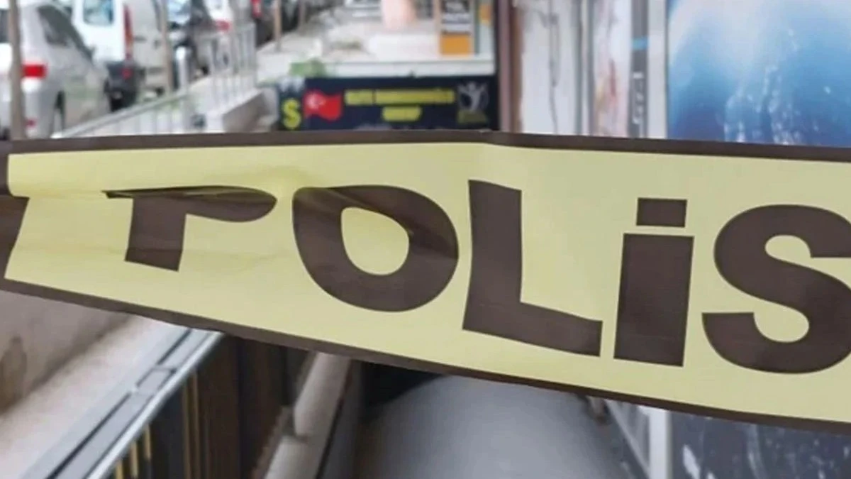 Cihan Abisi G&ouml;khanı Bı&ccedil;aklayarak &Ouml;ld&uuml;rd&uuml;