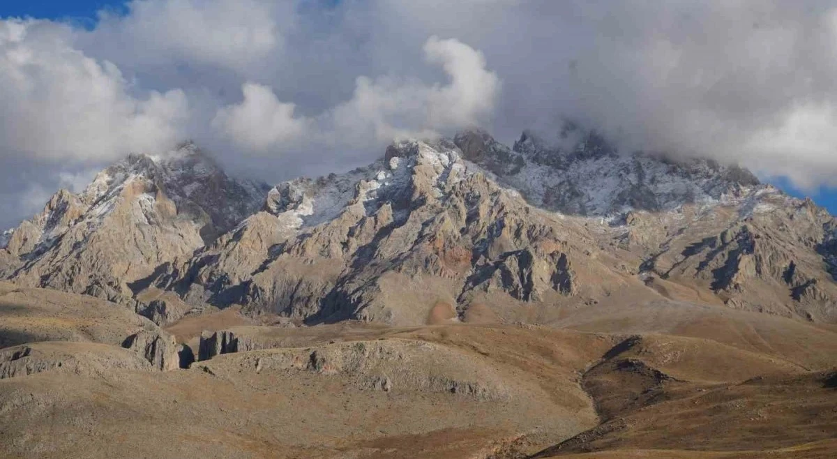 Dağcılar ceset buldu