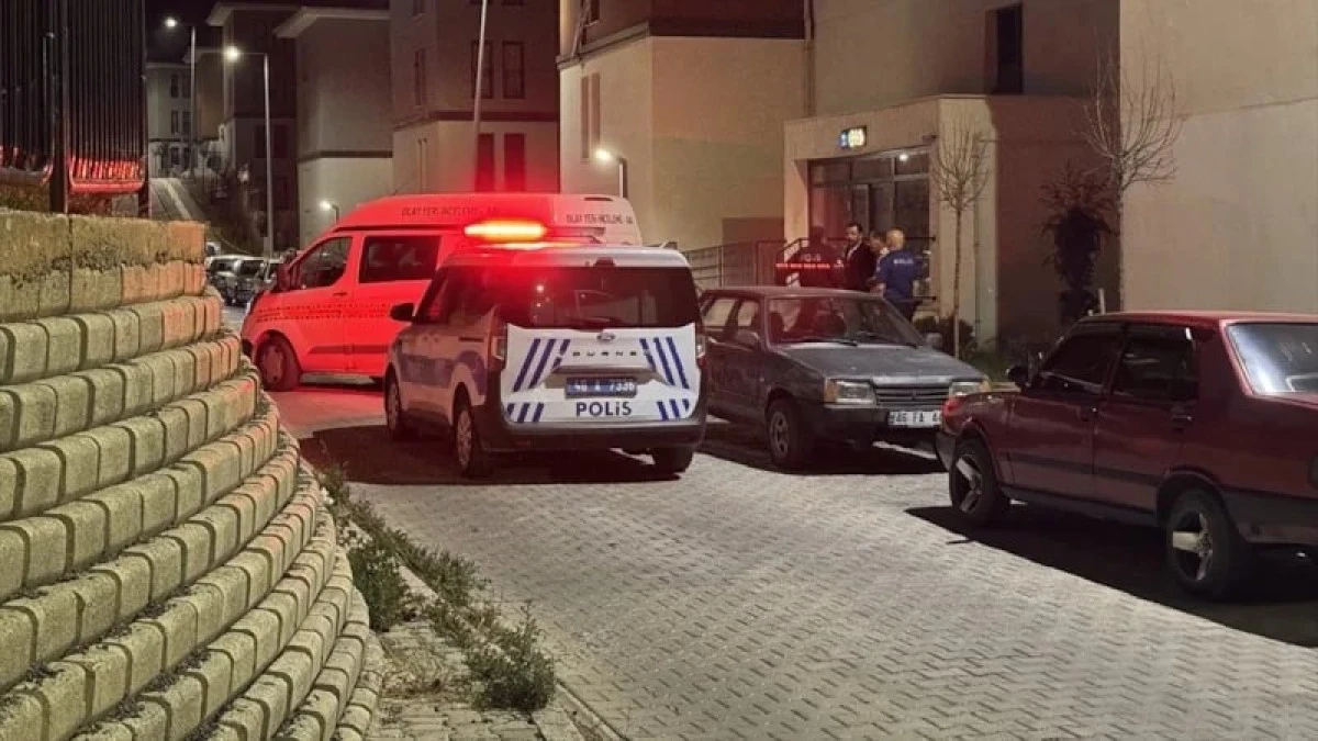 Damadını Bı&ccedil;aklayıp Ka&ccedil;tı