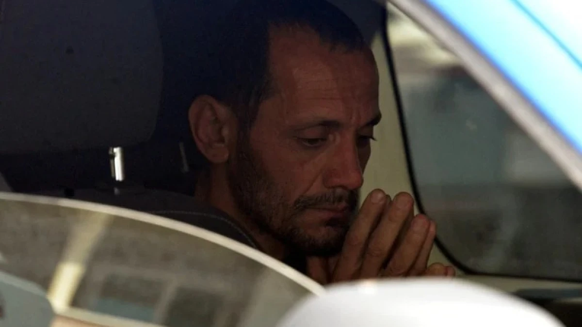 Eşini Kafasında Vurdu