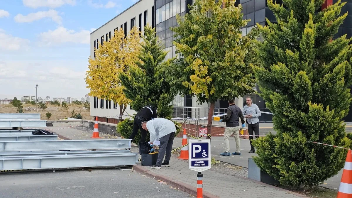 Eski Eşi Öldürdü