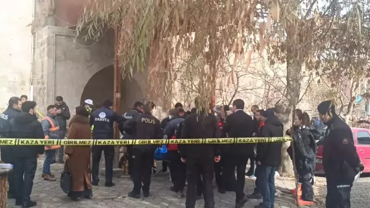 Hamamda 2 Kişi Hayatını Kaybetti