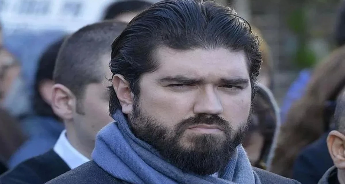 Her Şeyi Bildiğini Sanan Rasim Ozan K&uuml;tahyalı Tutklanacağını Bilemedi