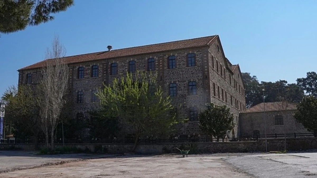 İzmir'e Ait Bina Artık İzmirlilerin Oldu