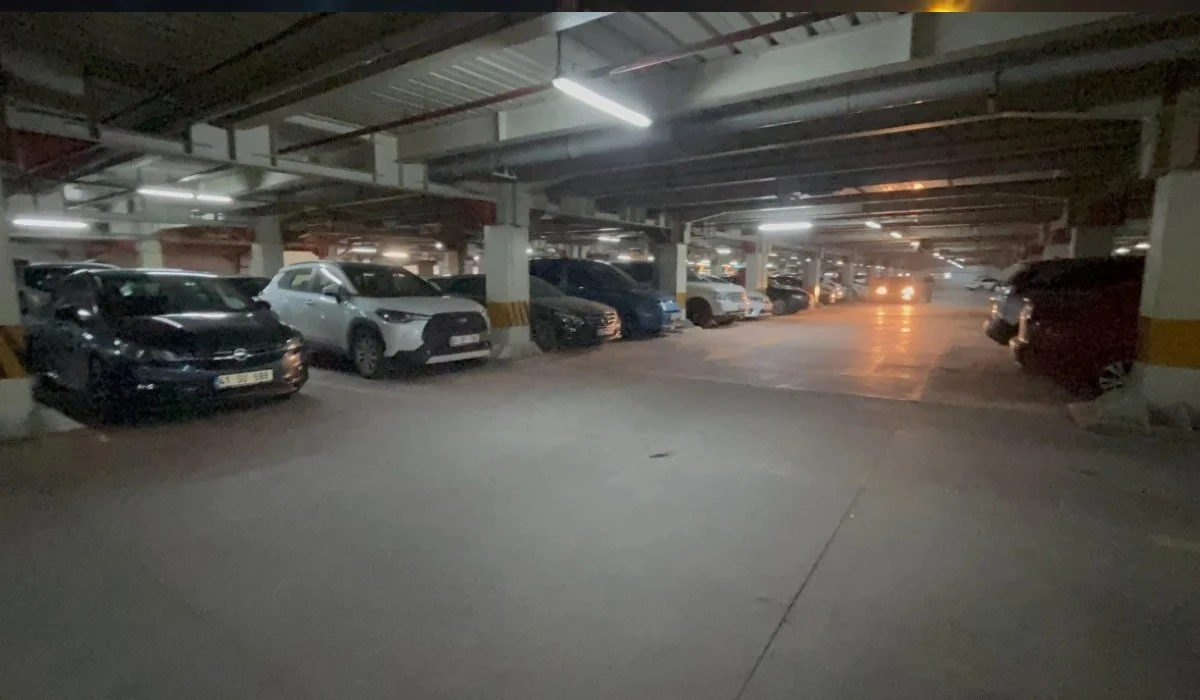 Kapalı otoparktaki şakalaşma kanlı bitti..