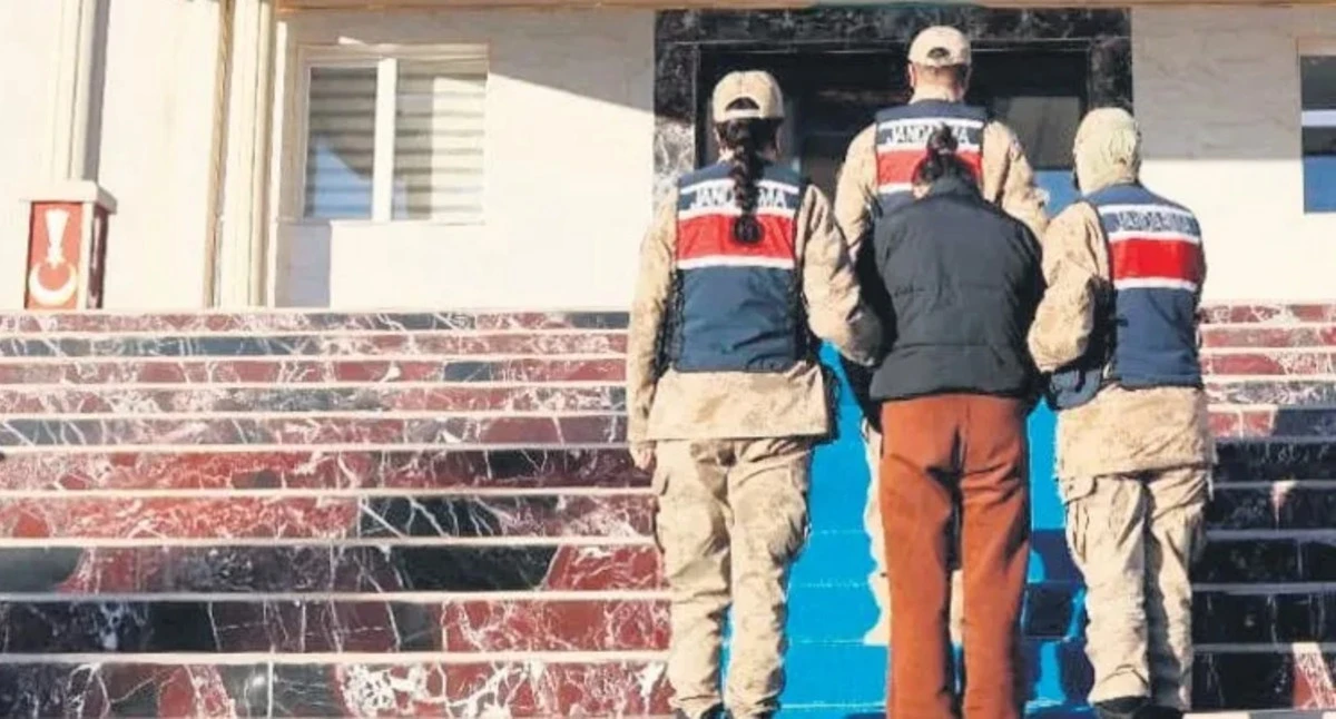 Karı Kocadan Milyonluk G&ouml;n&uuml;l Vurgunu