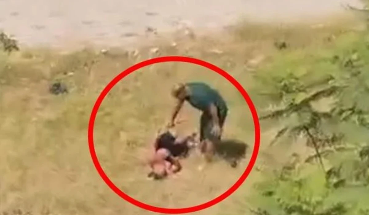 Kendi Ağlayacağına Oğluna Kemerle &Ccedil;ığlık Attırdı