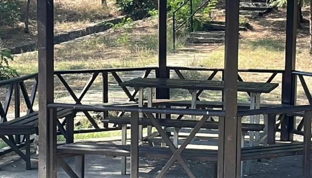 Kızının Yanında Karısını 11 Yerinden Bı&ccedil;aklayıp Ka&ccedil;tı