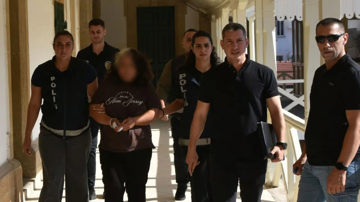 Kocasını 30 Bı&ccedil;ak Darbesi İle &Ouml;ld&uuml;rd&uuml;