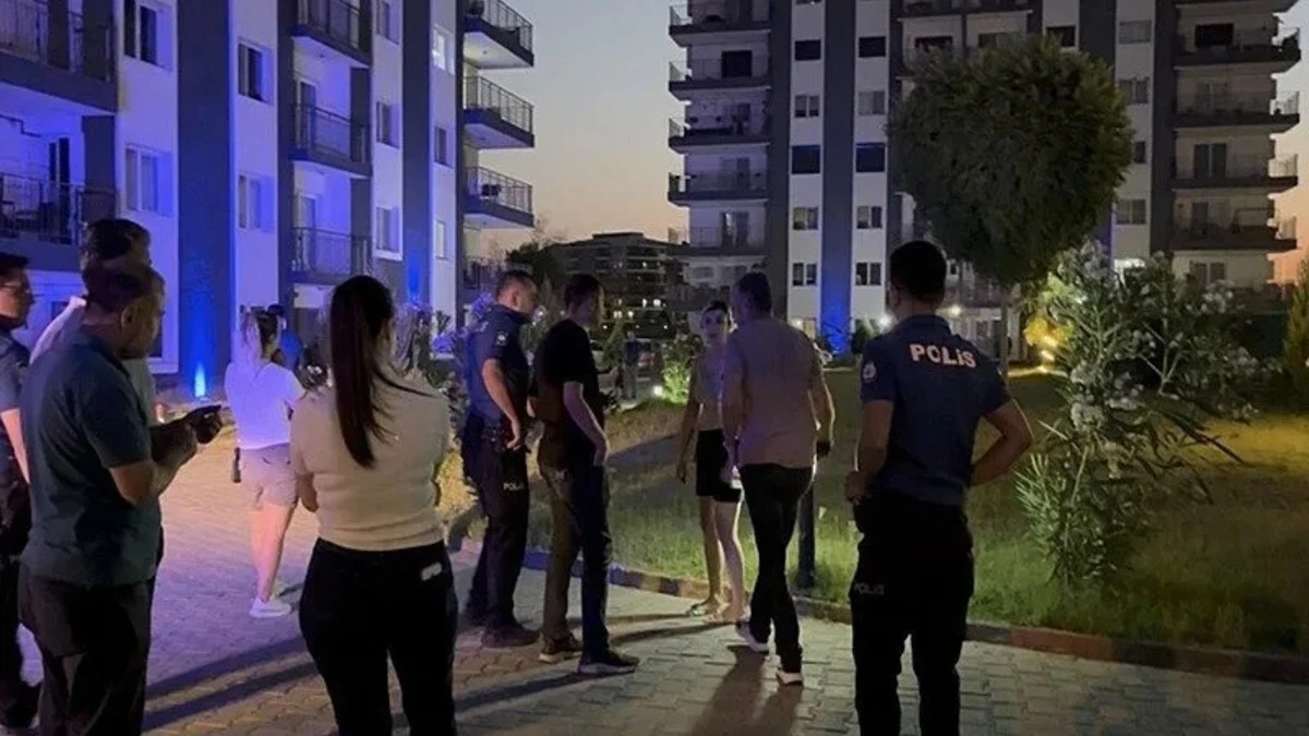 Kocasını Bıçakladı..