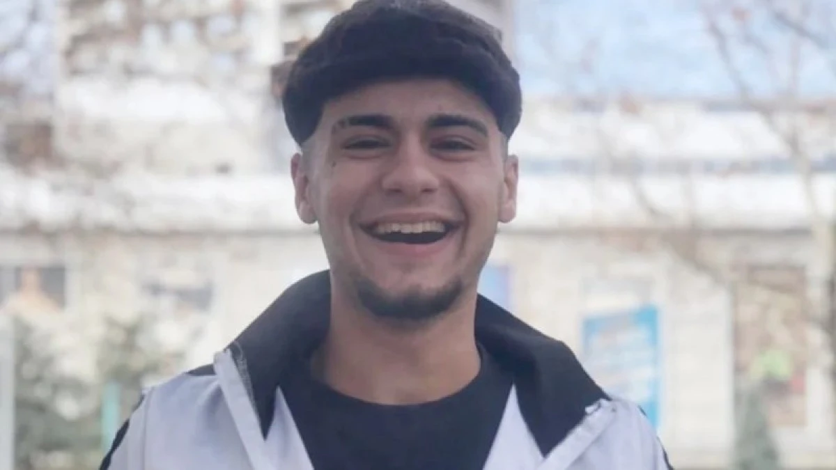 Kuzenini Taciz Eden Adamı Polis Merkezinde &Ouml;ld&uuml;rd&uuml;