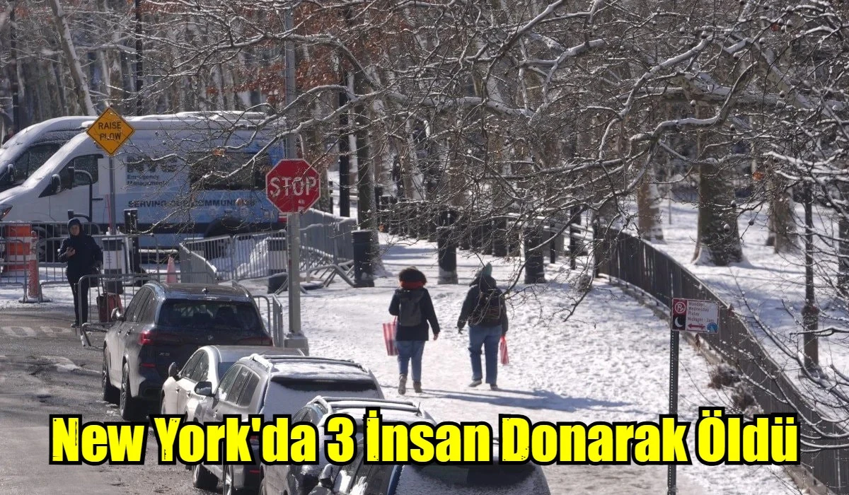 New York'da 3 İnsan Donarak &Ouml;ld&uuml;