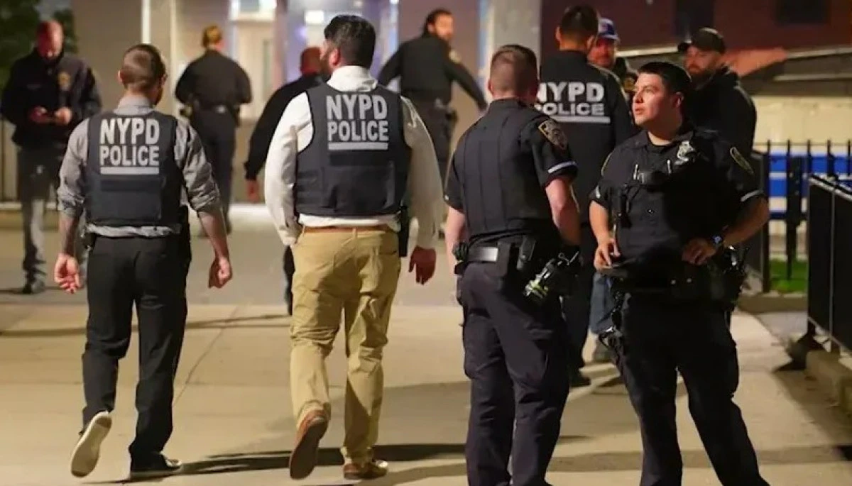 New York&rsquo;un Queens B&ouml;lgesindeki Edgemere&rsquo;de 2 Kişi Bı&ccedil;aklandı