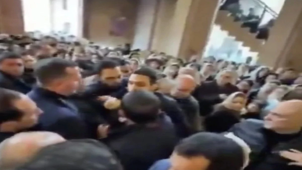 Nikol Paşinyan'a Kilisede Saldırı Girişimi