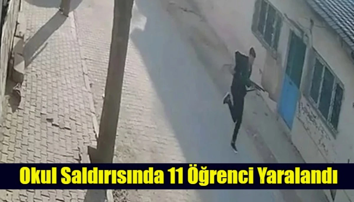 Okul Saldırısında 11 &Ouml;ğrenci Yaralandı