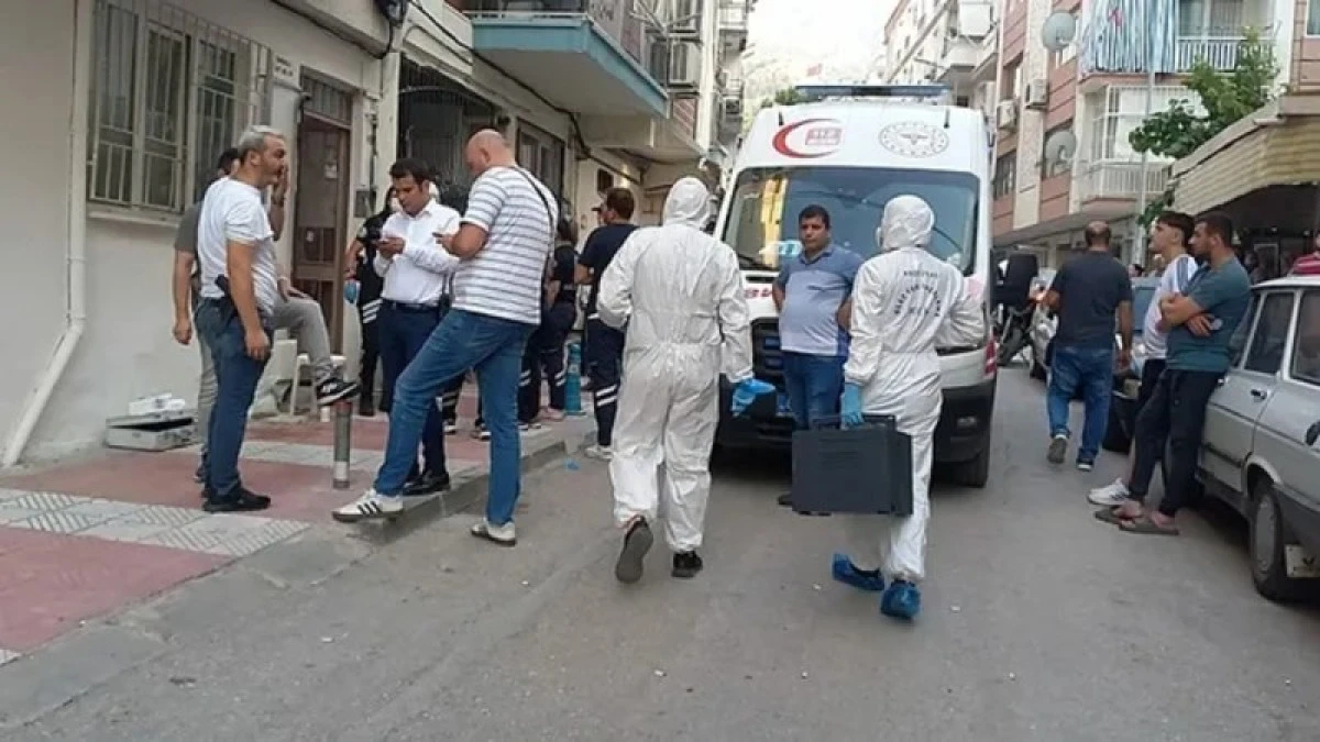 &Ouml;lm&uuml;ş Ablasını 2 G&uuml;nd&uuml;r Uyuyor Sanıp Rahatsız Etmemiş