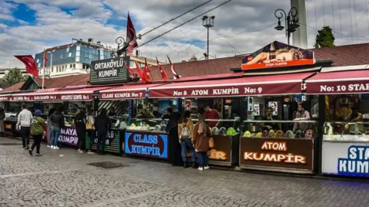 Ortaköy'de kumpir ve midye 2 can aldı