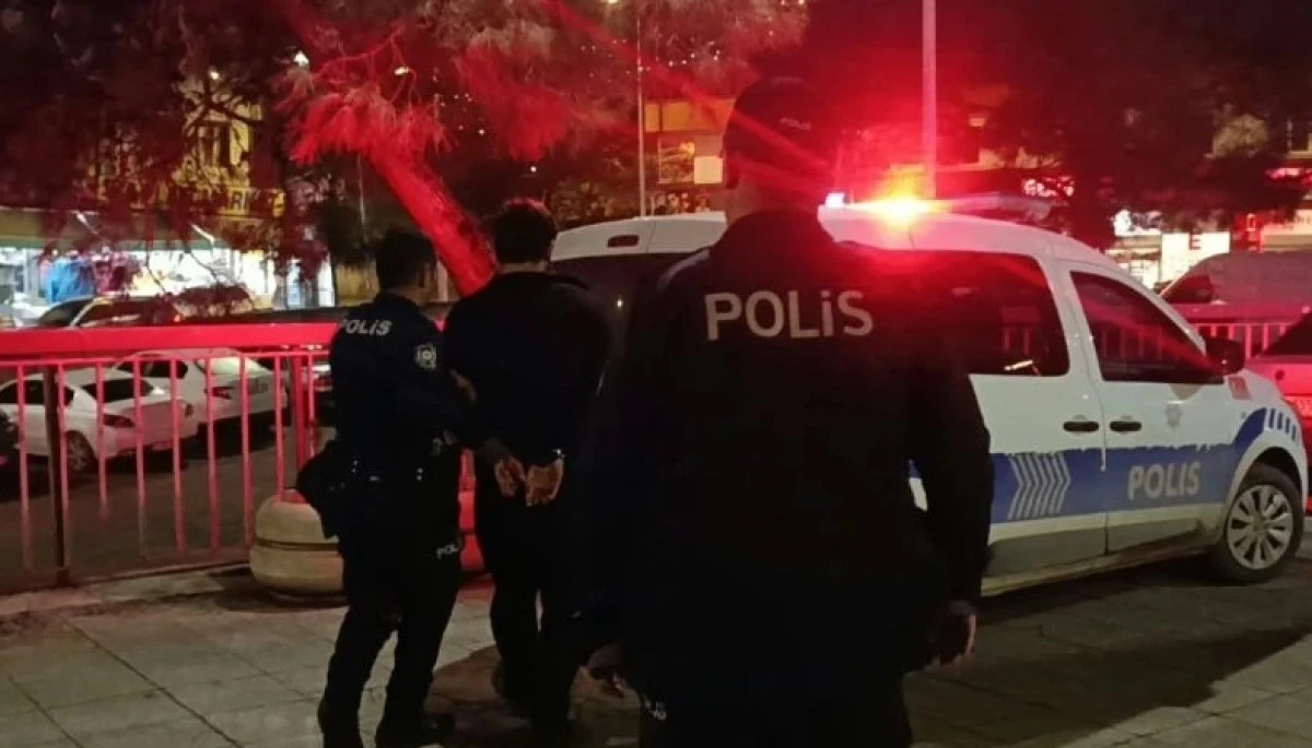 Para Vermeyen Annesini Rehin Aldı