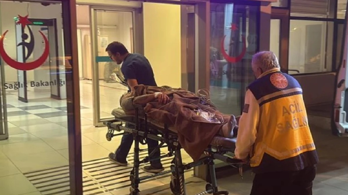 Patronun Başına Kafma Sapladı