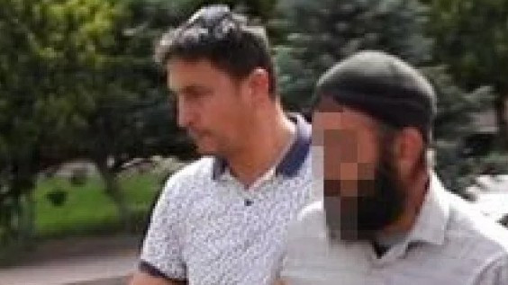 'Puta Değil ALLAH'a Tapın Dedi Diye Tutuklanıp Akıl Hastanesine Götürüldü