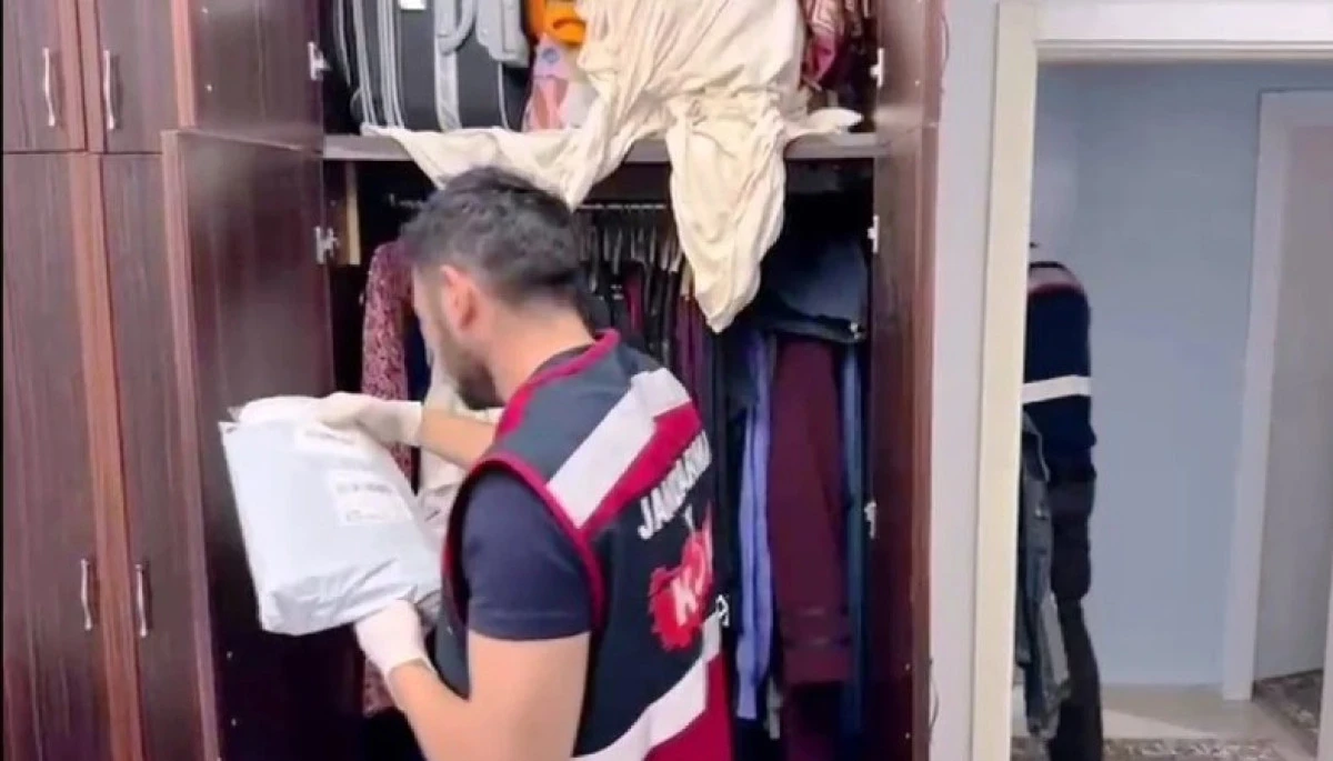 Sahte Kargo Acentesiyle Uyuşturucu Sevkiyatı