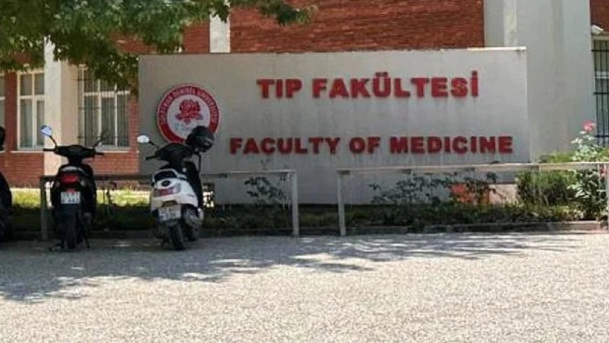SD&Uuml; Tıp Fak&uuml;ltesi&rsquo;nde Sorular Satıldı