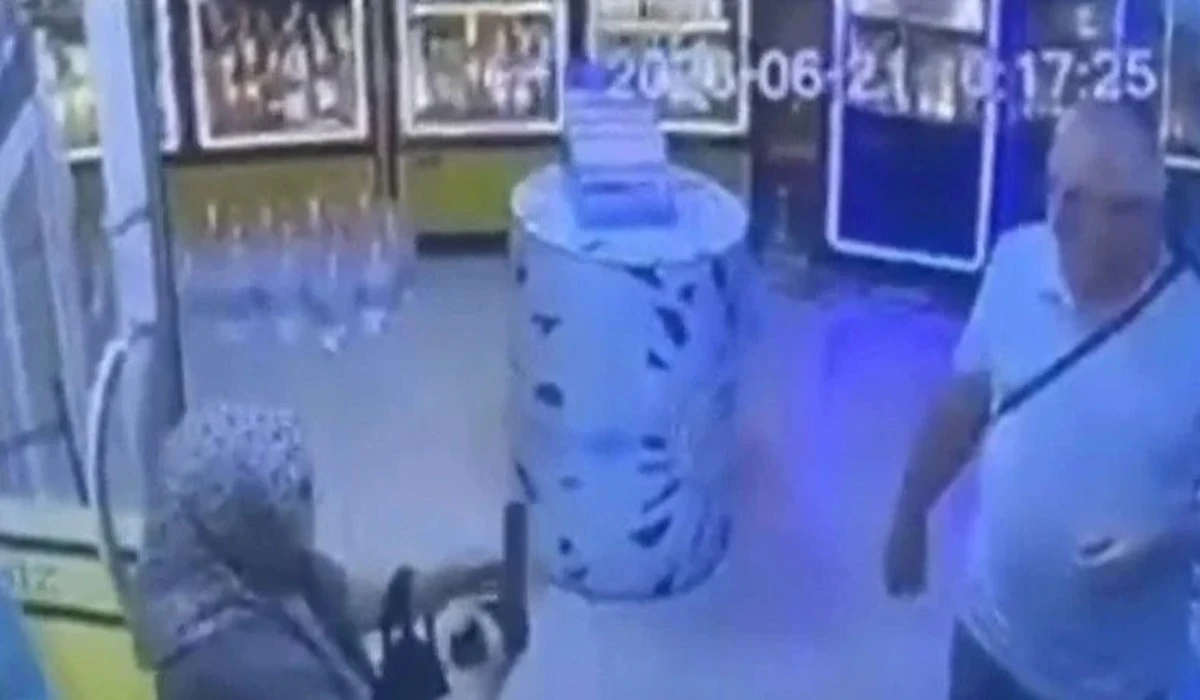 Silahı Tutukluk Yapınca Kocasını Vuramadı
