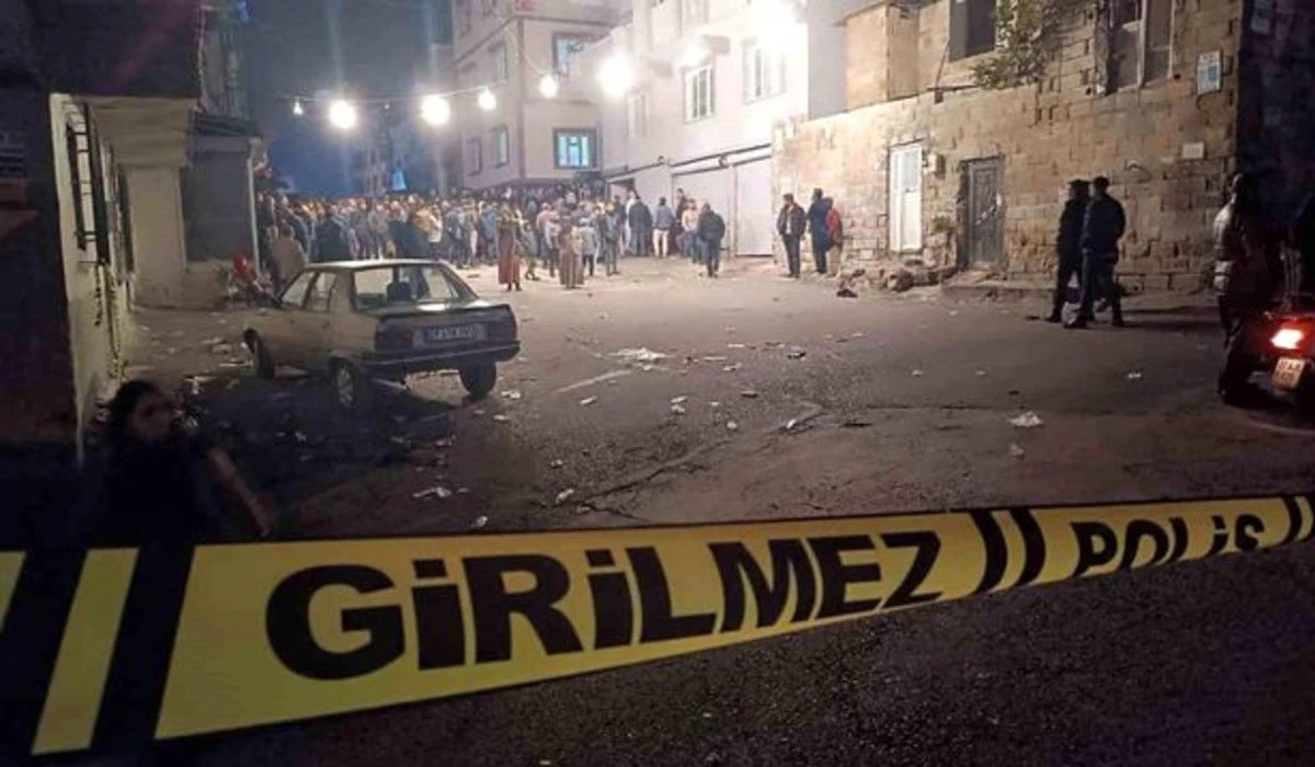 Sokak D&uuml;ğ&uuml;n&uuml;ne Yaylım Ateşi A&ccedil;tılar