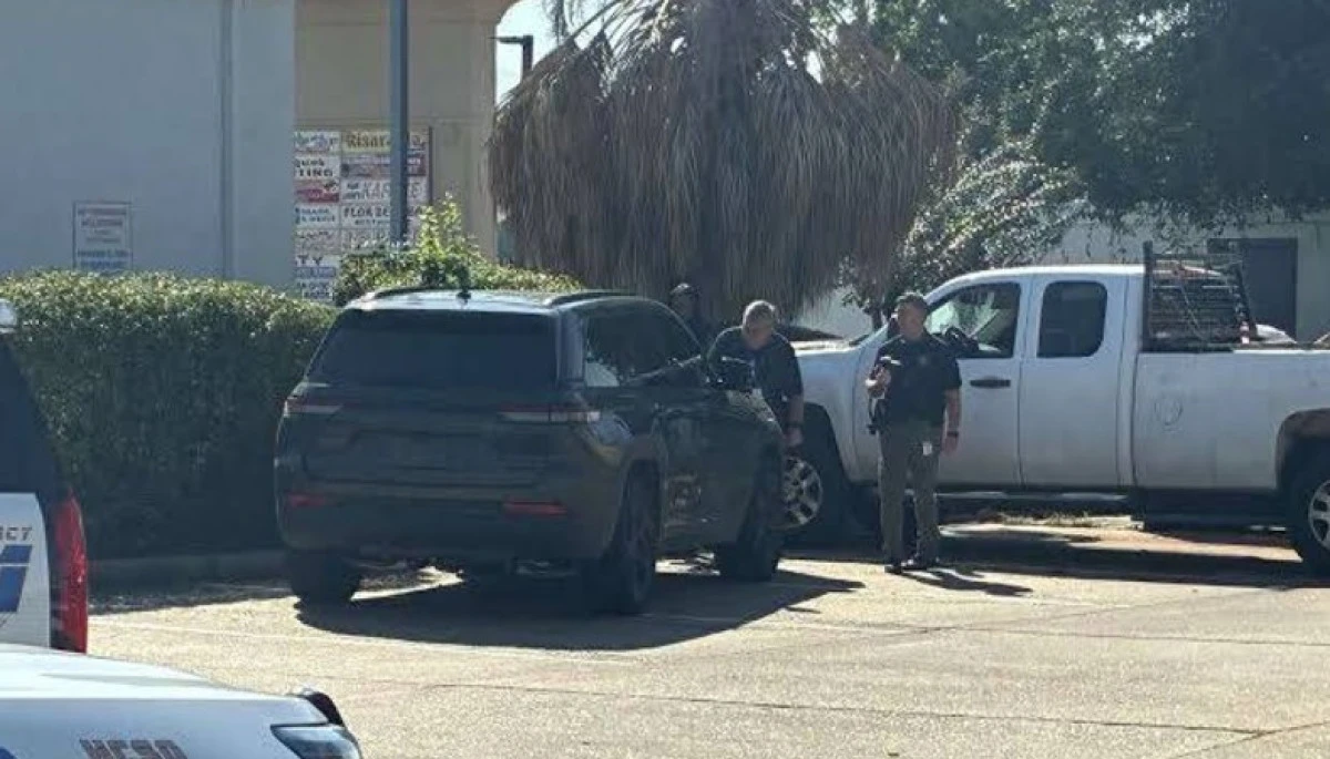 Texas&rsquo;ta ICE Aracı Bir G&ouml;&ccedil;mene &Ccedil;arptı
